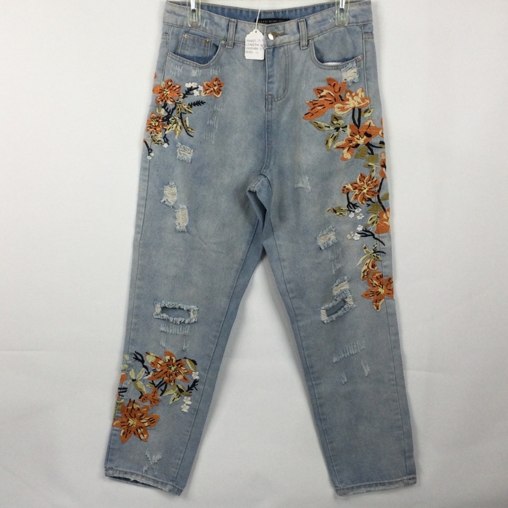 Zafsi Blings Floral Embroidered Light Blue Jeans womens‎ size L